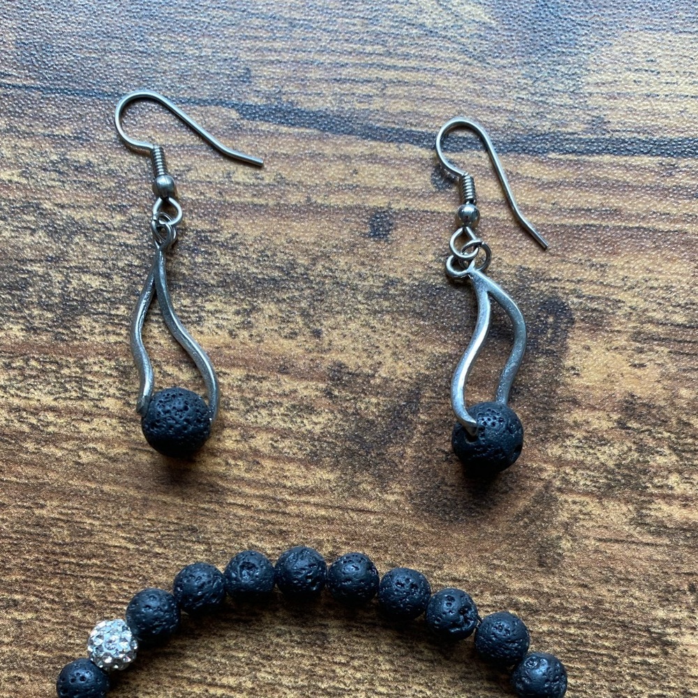 Earrings and bracelet with stone from Iceland